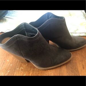 DV brown slip on half boot